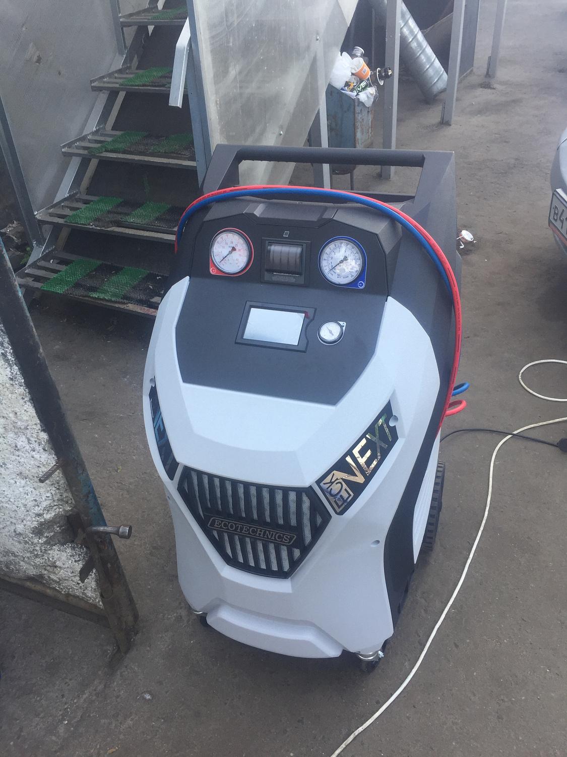 Изображение товара Станция для заправки автокондиционеров Ecotechnics ECK NEXT в интернет-магазине 3Стойки
