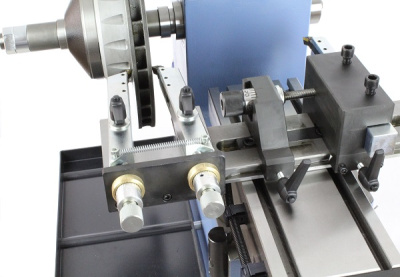 Изображение товара Станок для проточки тормозных дисков и барабанов легковых автомобилей со снятием в интернет-магазине 3Стойки