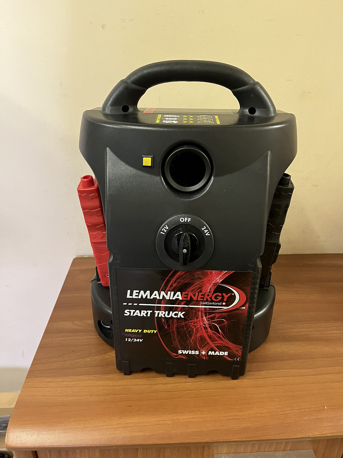 Изображение товара Автономное пусковое устройство LEMANIA ENERGY P2 START TRUCK 12/24V/2500 в интернет-магазине 3Стойки