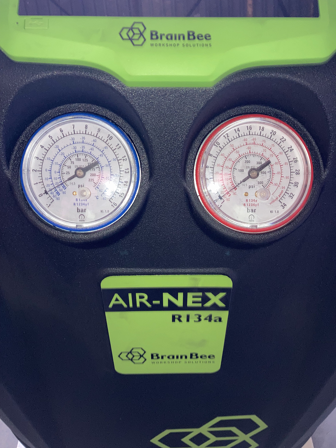 Изображение товара Станция для заправки автокондиционеров BRAIN BEE AIR-NEX 9320 в интернет-магазине 3Стойки