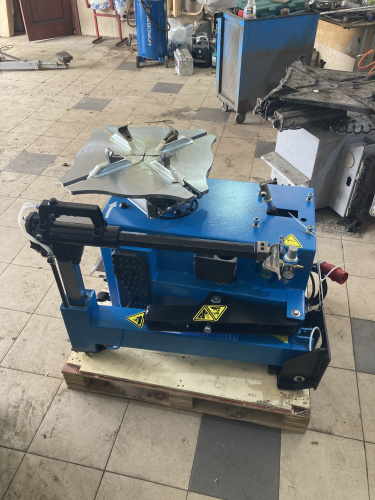Изображение товара Станок шиномонтажный BRANN T524 380В 2 speed в интернет-магазине 3Стойки