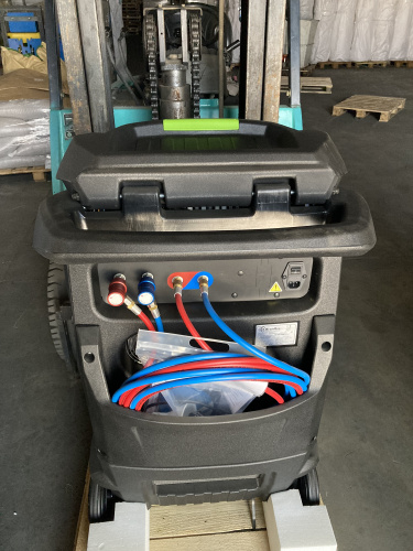 Изображение товара Станция для заправки автокондиционеров BRAIN BEE AIR-NEX 9320 в интернет-магазине 3Стойки