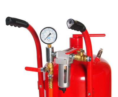 Изображение товара Аппарат пескоструйный 38л шланг 1/2", 250PSI JTC в интернет-магазине 3Стойки