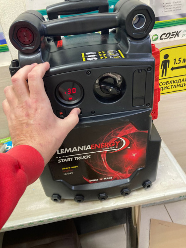 Изображение товара Автономное пусковое устройство LEMANIA ENERGY P21 12/24Trolley-Black в интернет-магазине 3Стойки