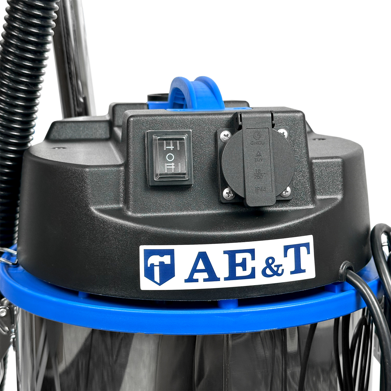 Изображение товара Пылесос профессиональный 30л 1400Вт TC122A-301400 AE&T в интернет-магазине 3Стойки