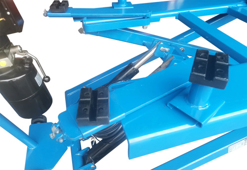 Изображение товара Ножничный подъемник  F27 AE&T (220В) мобильный со средней высотой подъема в интернет-магазине 3Стойки