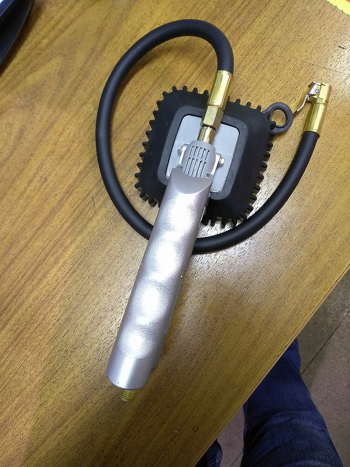 Изображение товара M-231P36 Пистолет подкачки шин в интернет-магазине 3Стойки