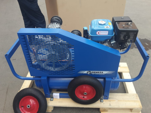 Изображение товара Передвижной компрессор Remeza СБ4/С 90 W95 6 в интернет-магазине 3Стойки