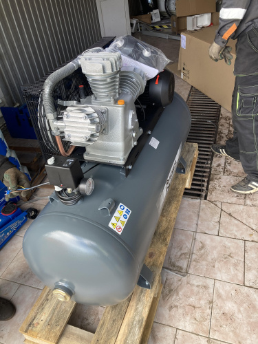 Изображение товара Компрессор Remeza-Aircast СБ 4/Ф-270 LB 75 в интернет-магазине 3Стойки